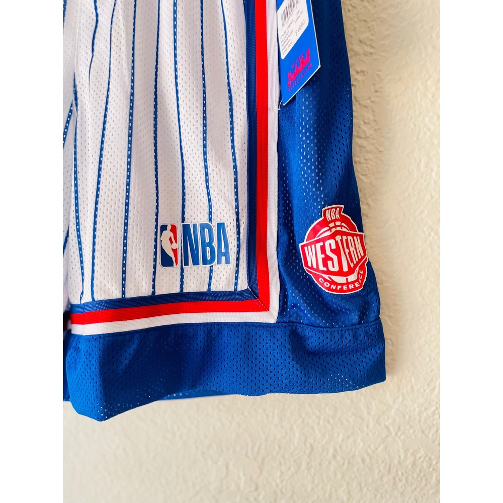 NBA Basketball Shorts Men's M White
Blue Pinstripes All Star Mesh Athletic - Picture 3 of 12